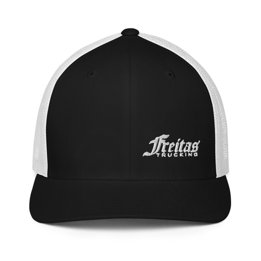 Closed-back trucker cap