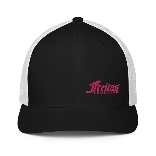 Closed-back trucker cap