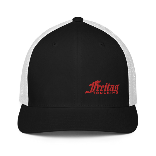 Closed-back trucker cap